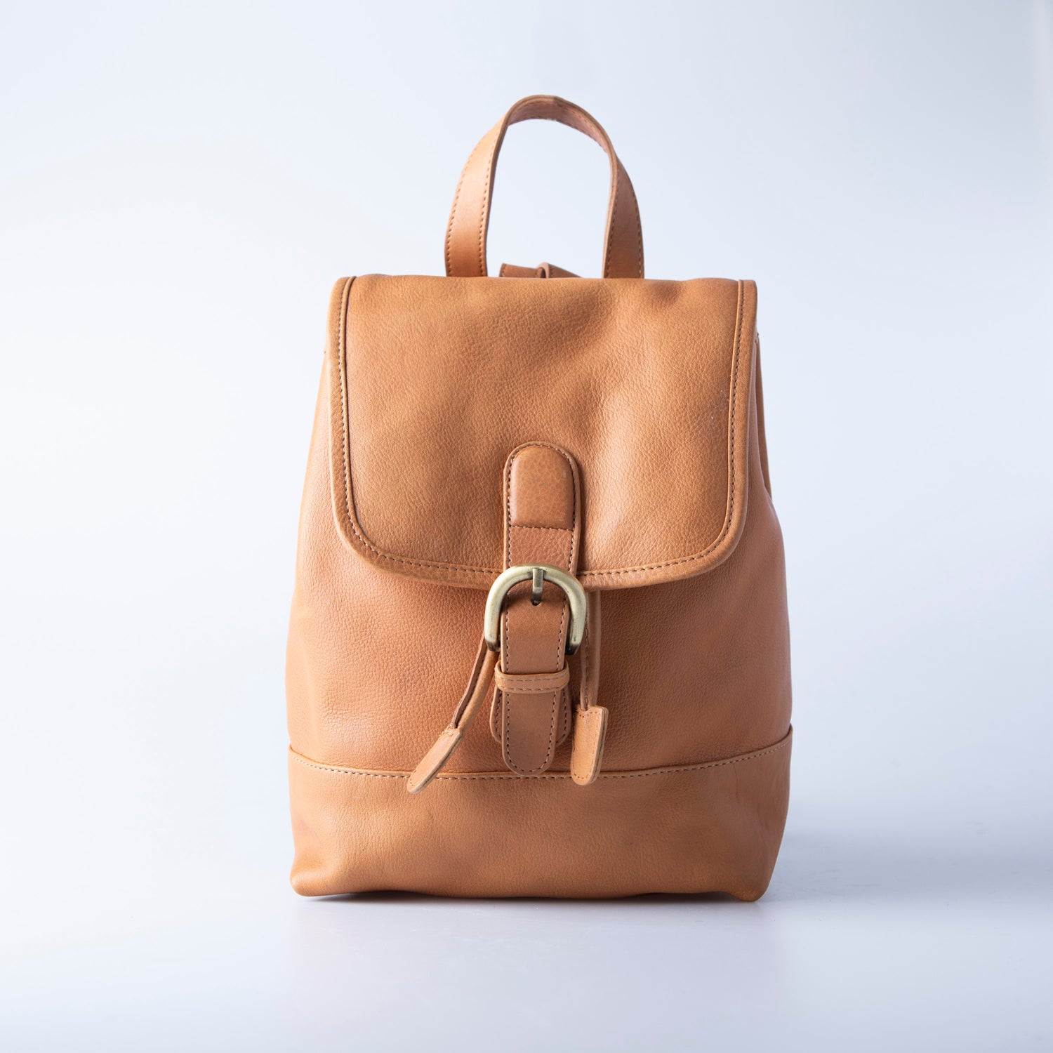 Poetto リュック 小さい ベジタブルタンニンレザー Mollis