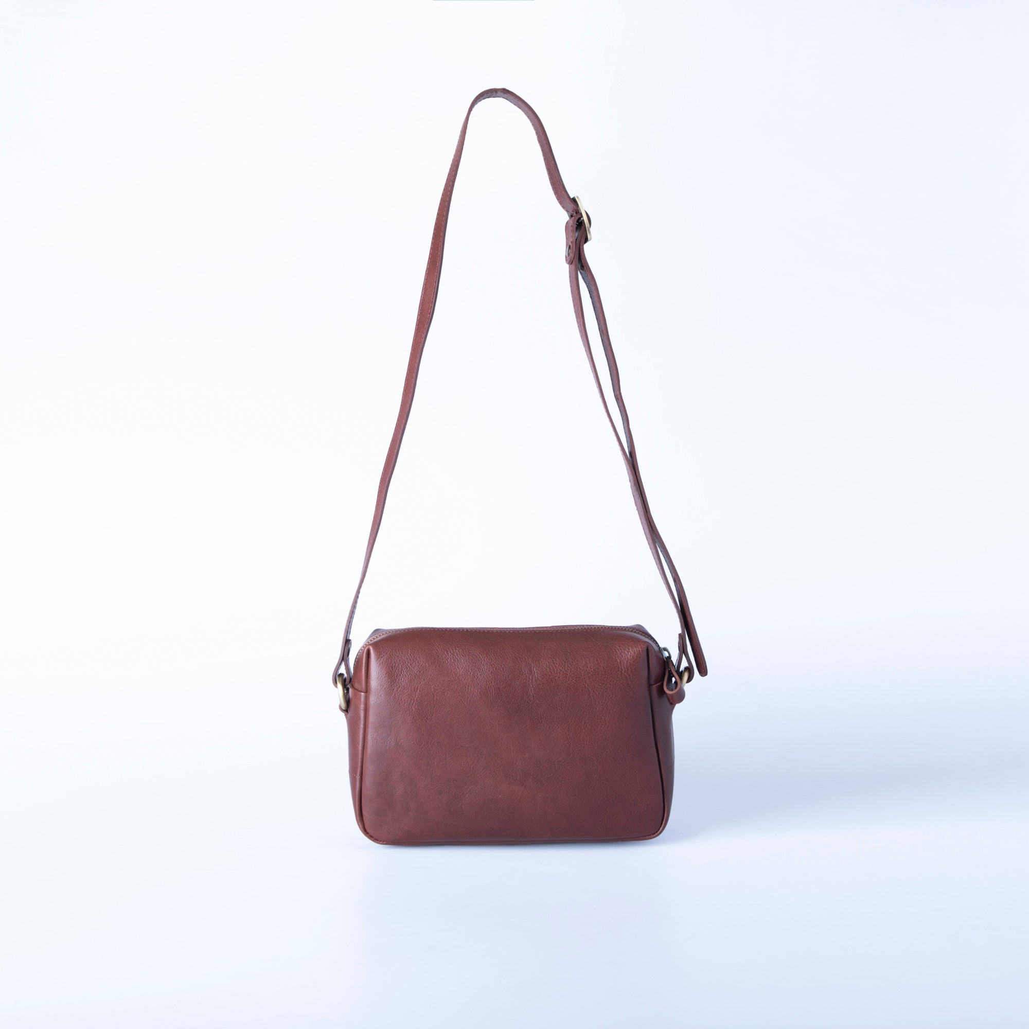 Virano ショルダーバッグ Lサイズ 斜めがけ Volta