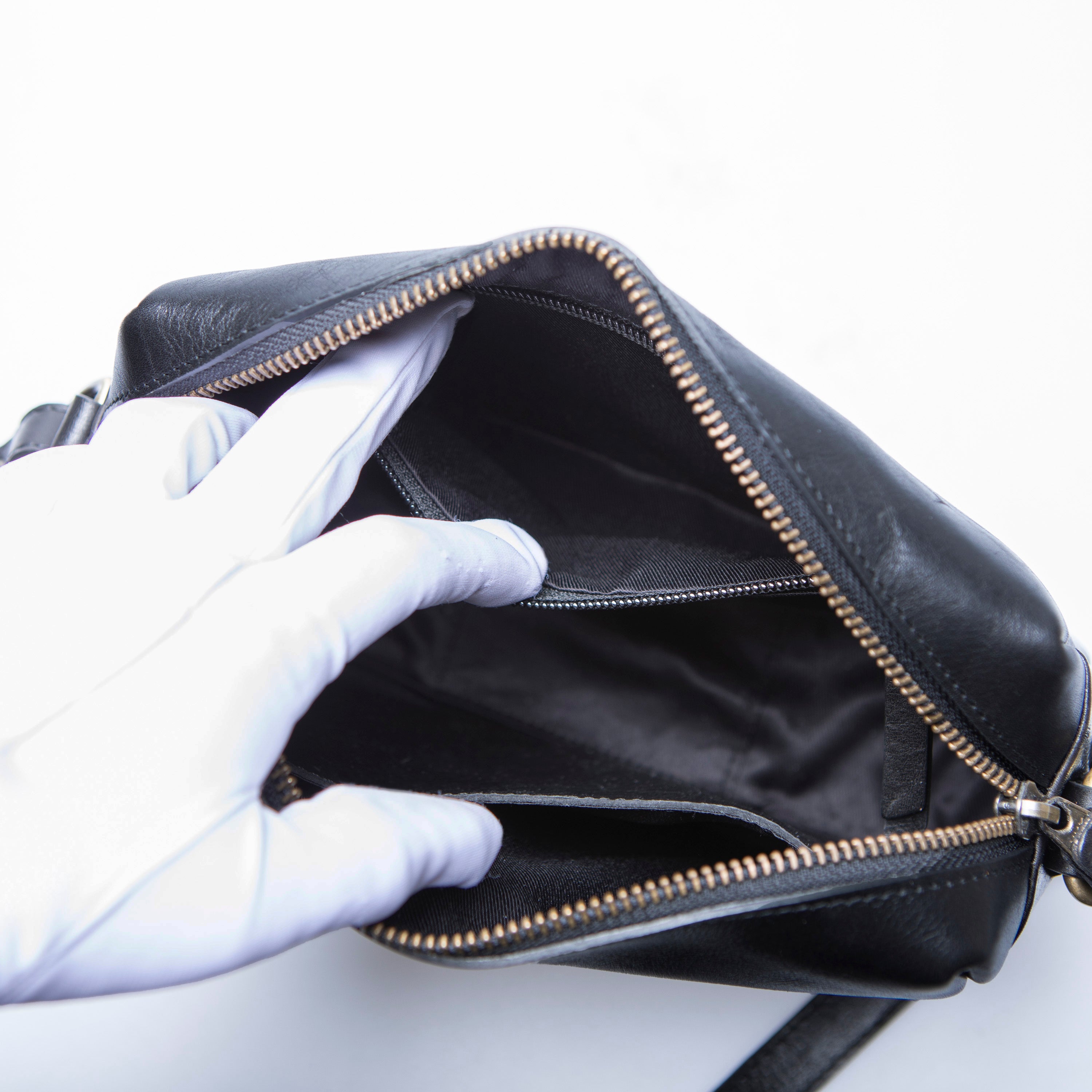 Virano ショルダーバッグ Lサイズ 斜めがけ Volta