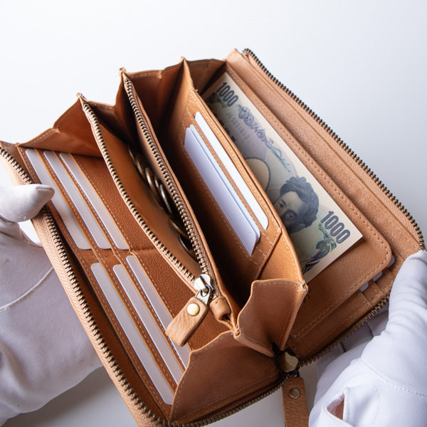 L字ファスナー長財布の内装