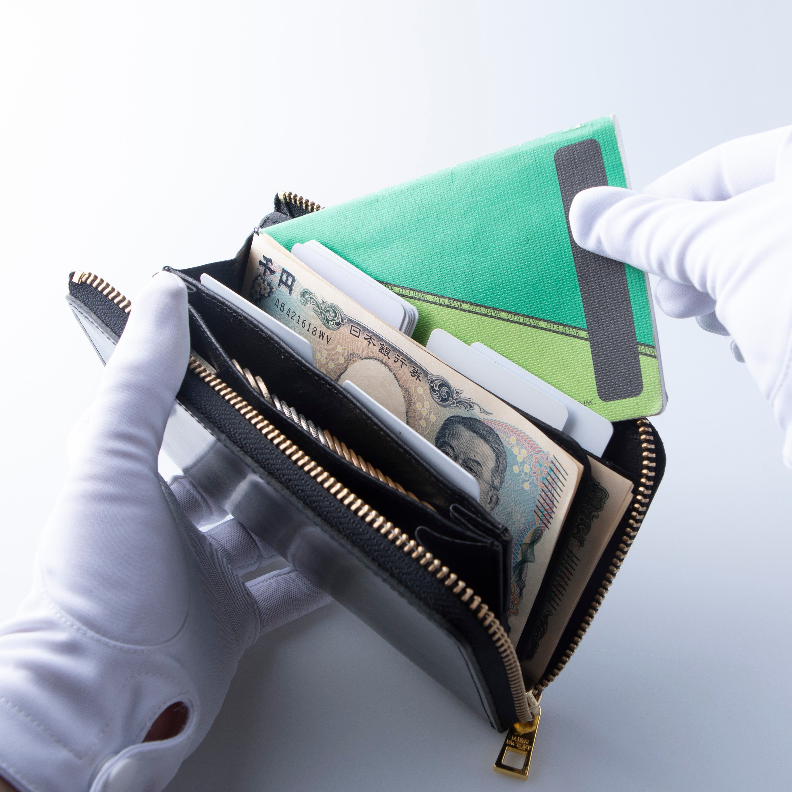 ホワイトワックス TIDY2.0 小さい長財布 栃木レザー L字ファスナー MANO