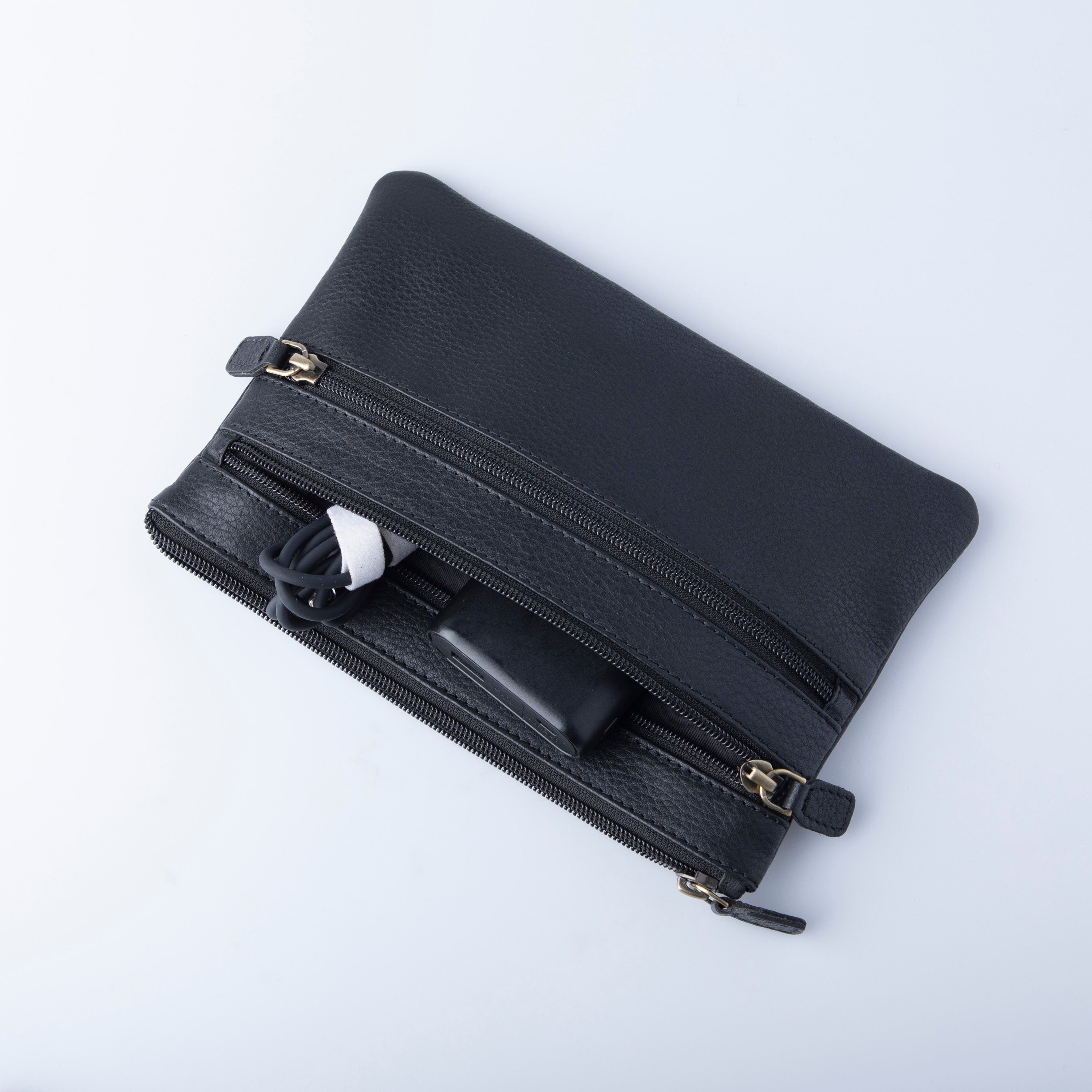 YUTAKURA ショルダーバッグ エンボスレザー Emmel