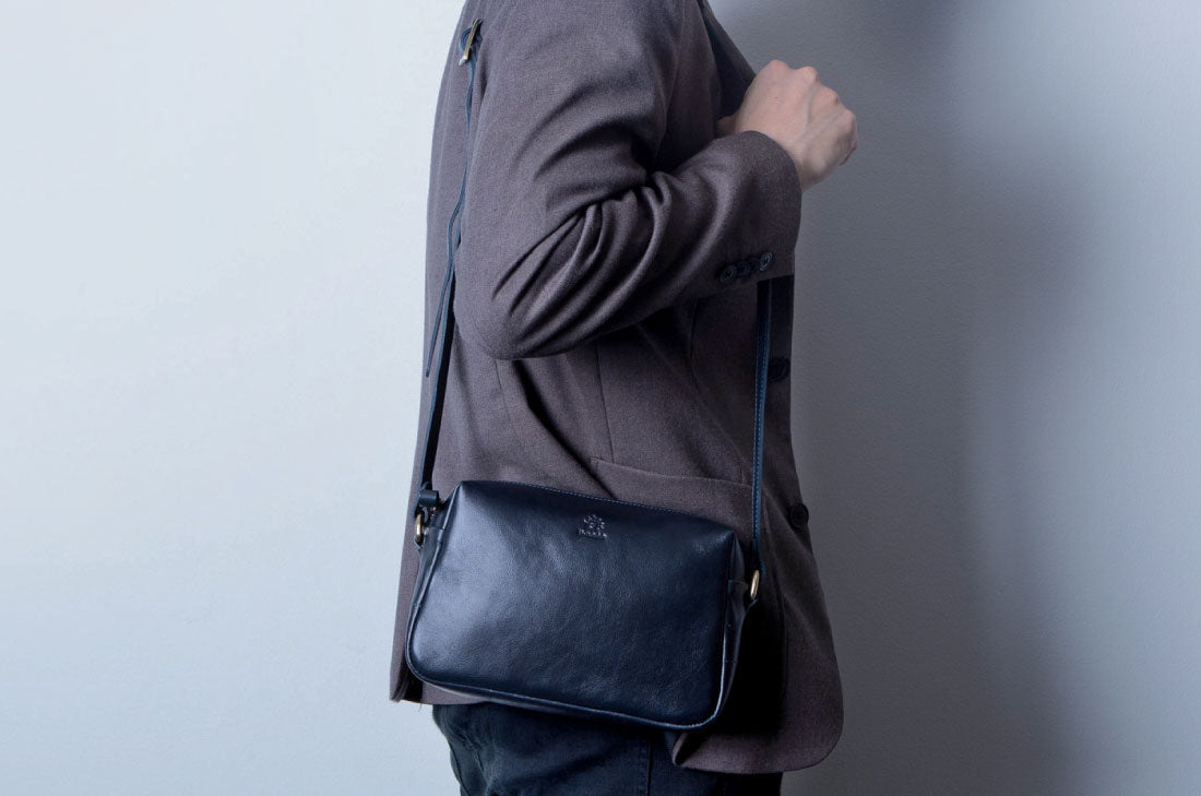 手ぶらより自由に。Virano mini ショルダーバッグ Mサイズ Voltaで叶える軽やかな毎日。