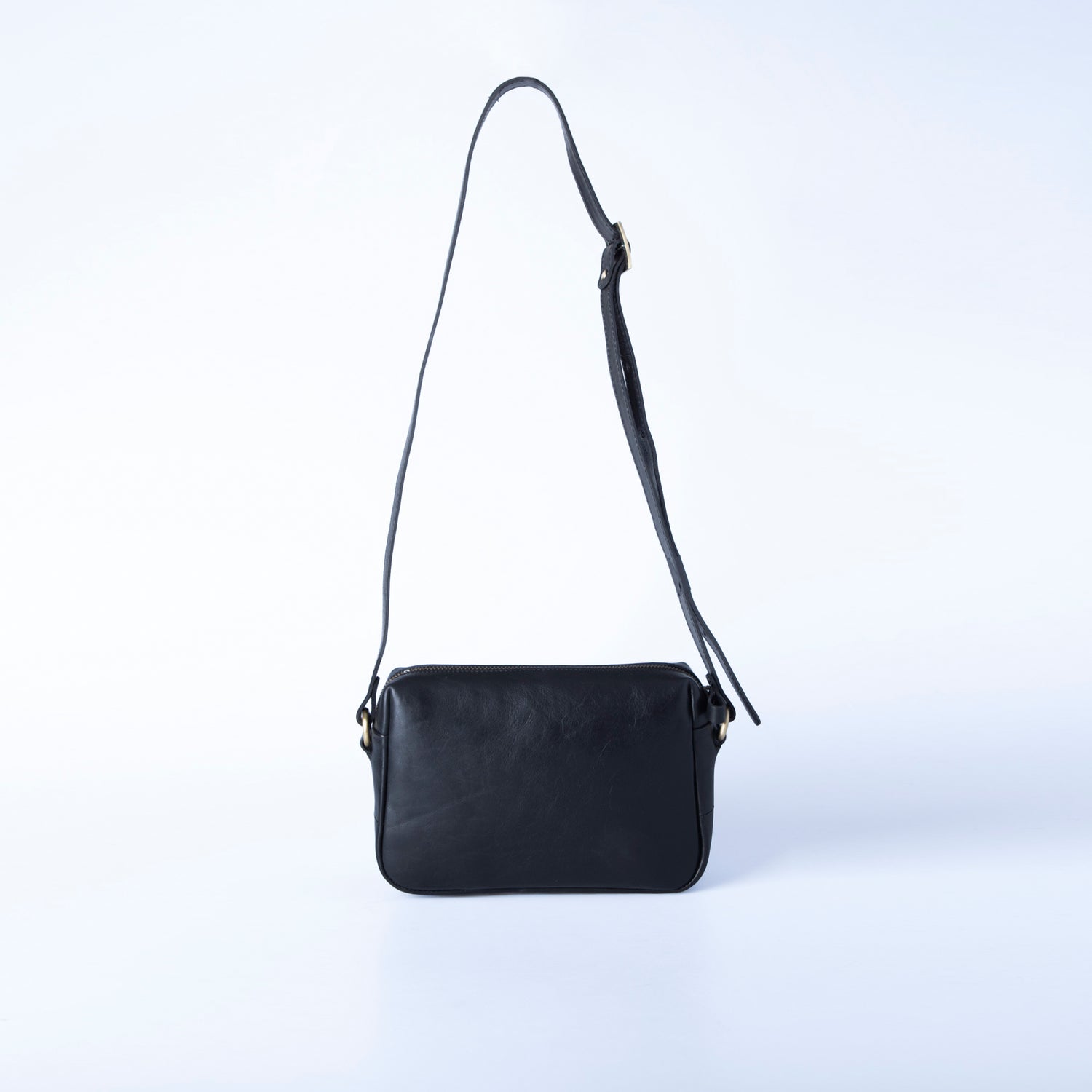 Virano ショルダーバッグ Lサイズ 斜めがけ Volta