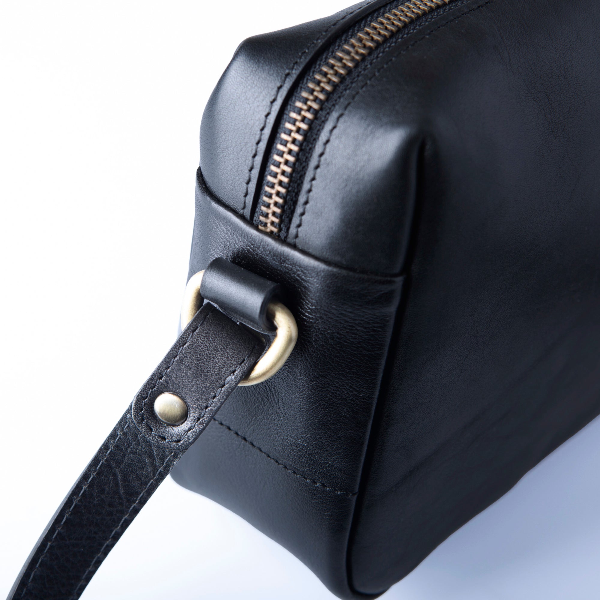 Virano ショルダーバッグ Lサイズ 斜めがけ Volta