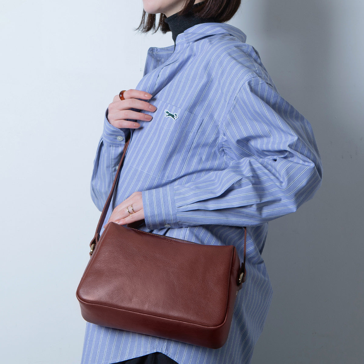 Virano ショルダーバッグ Lサイズ 斜めがけ Volta