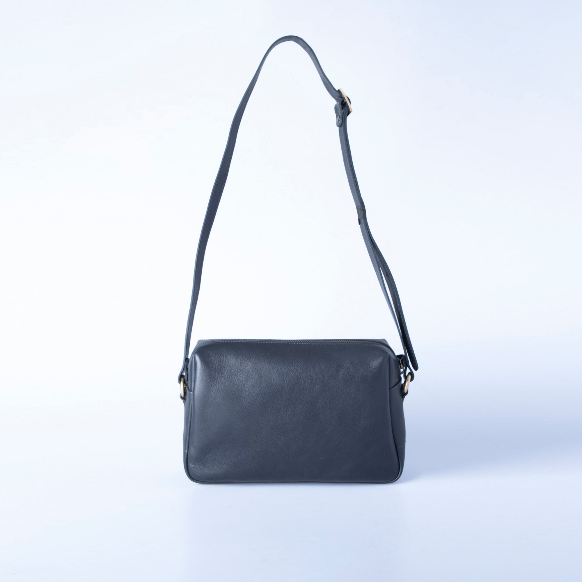 Virano mini ショルダーバッグ Mサイズ 斜めがけ Volta