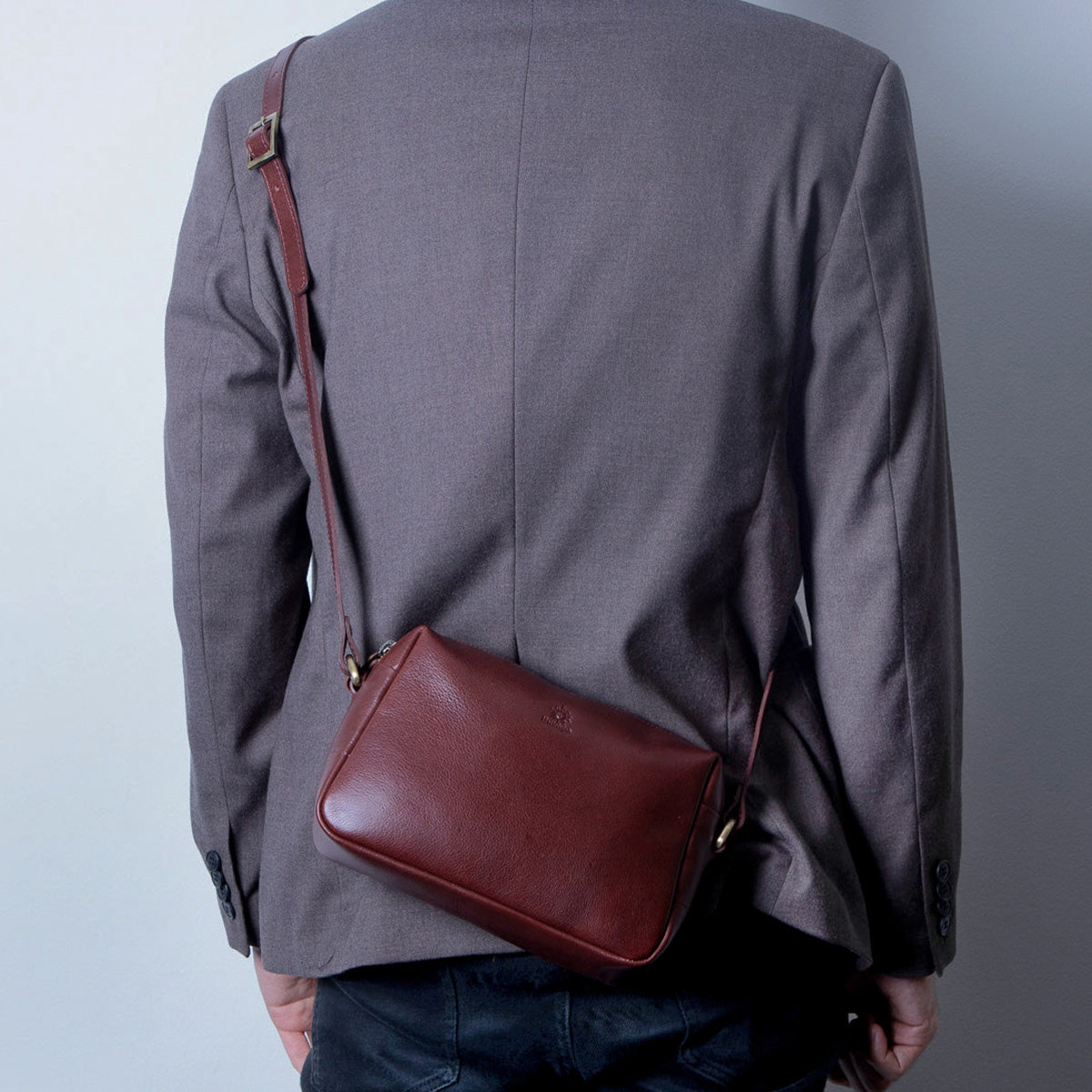 Virano mini ショルダーバッグ Mサイズ 斜めがけ Volta