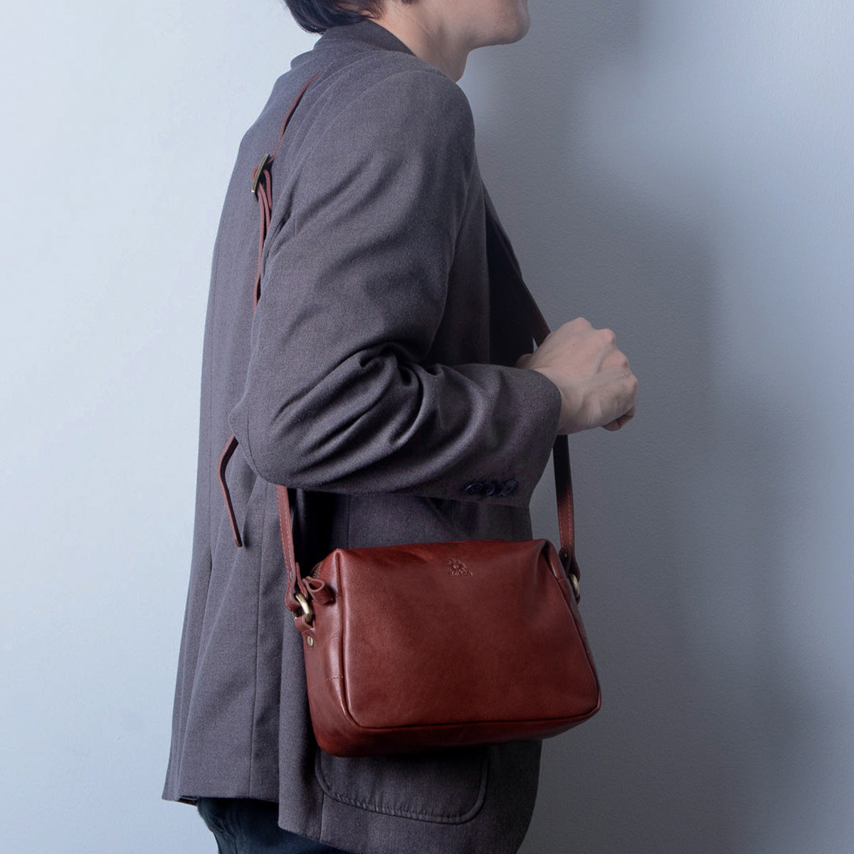 Virano mini ショルダーバッグ Mサイズ 斜めがけ Volta