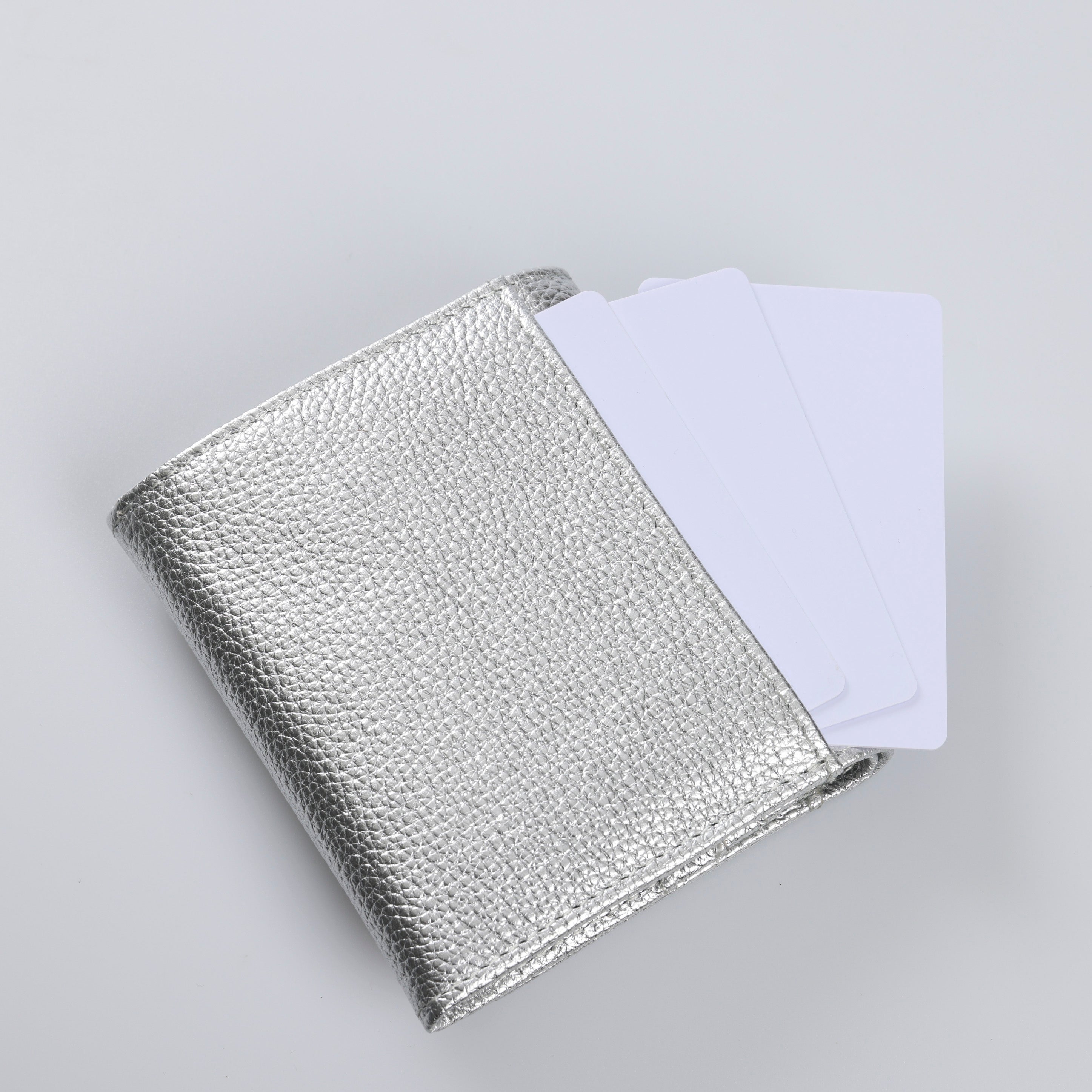 二つ折り財布 FOLIO Lumina メタリック 財布 コンパクト Hallelujah