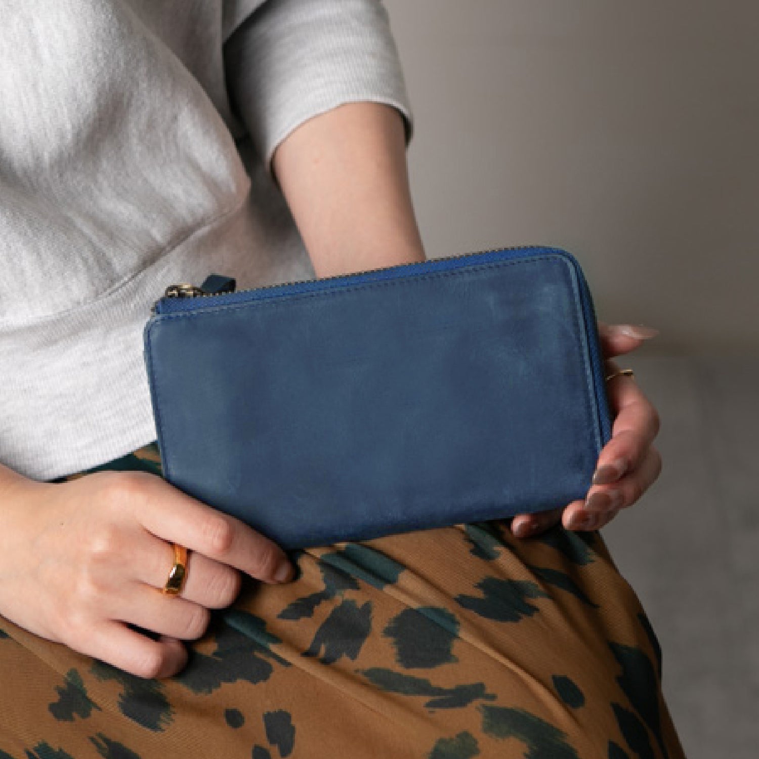 小さい長財布「TIDY2.0」L字ファスナー 長財布 Hallelujah